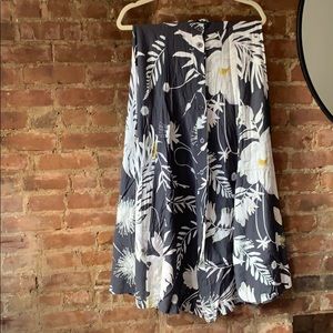 Anna Glover / H&M Skirt